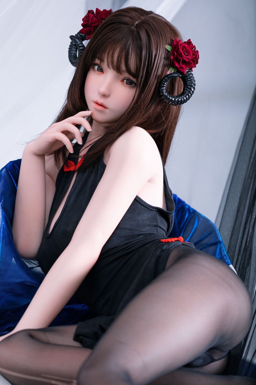 148cm/4ft10 C-cup Silicone Head Sex Doll – Finn - FavDoll